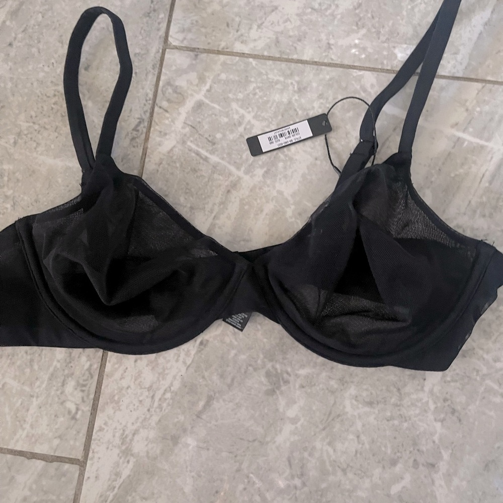 Skims bra